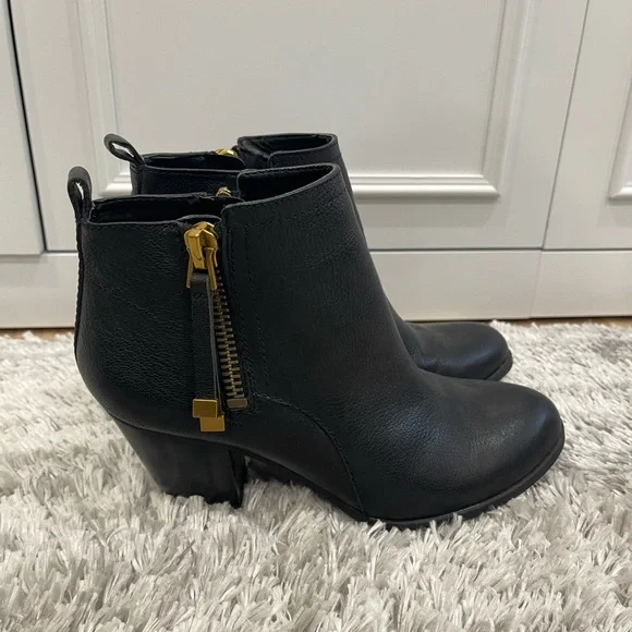 Franco Sarto Black Leather Ankle Boots Size 7.5 - Picture 2 of 5